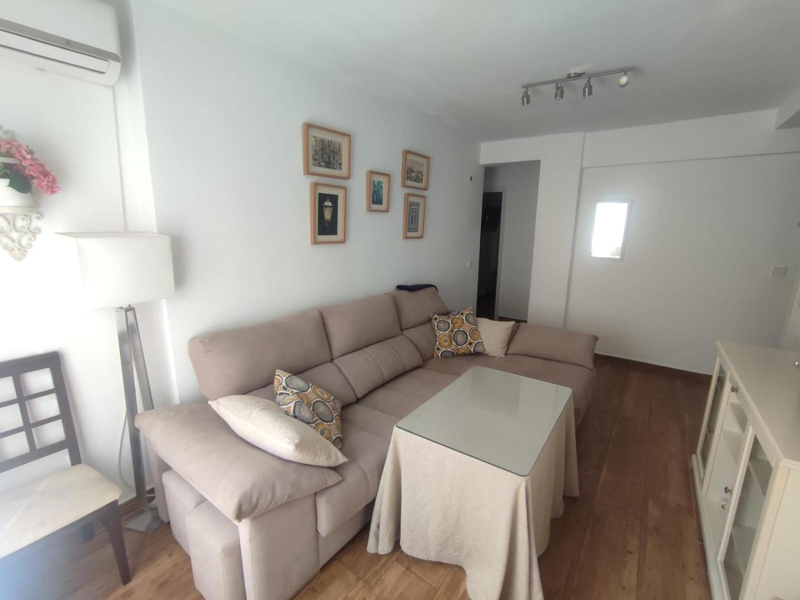 Piso Reformado 3 Habitaciones Seville Ngoại thất bức ảnh