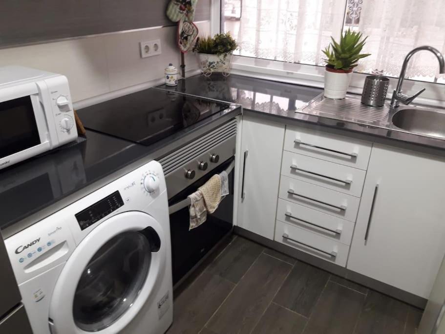 Piso Reformado 3 Habitaciones Seville Ngoại thất bức ảnh